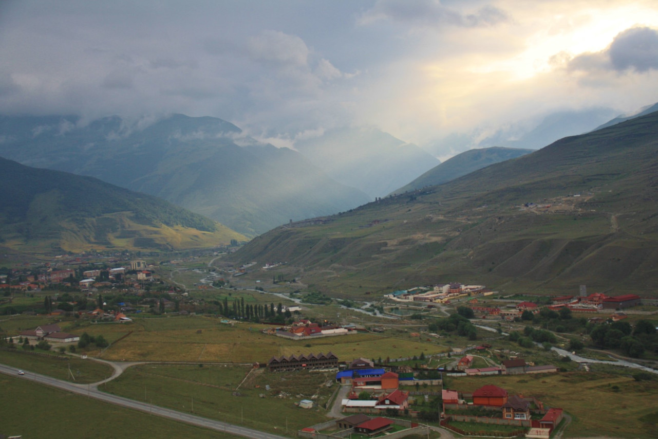Погода в алании осетия. Алагир Северная Осетия. Поселок Алагир Северная Осетия. Поселок Фиагдон Северная Осетия.